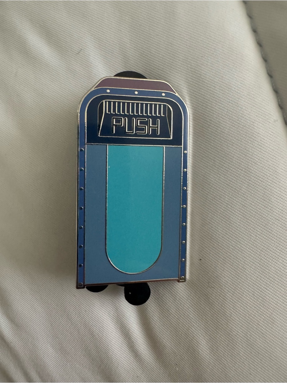 Set of 5 Disney Character Trash Bin Mystery Pins - Picture 5 of 12